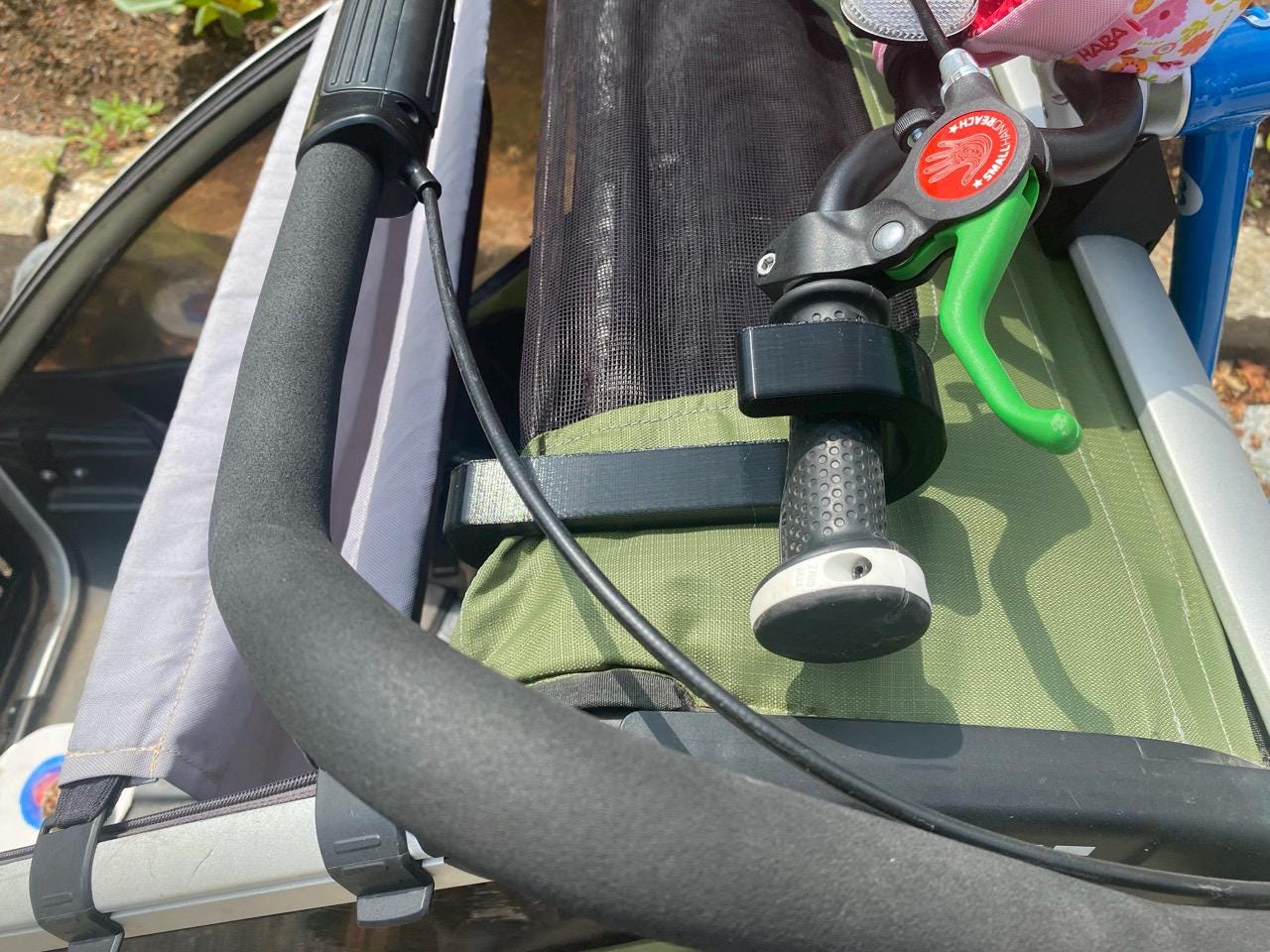 Thule Chariot 16 Zoll Fahrradträger – Detailansicht der Halterung