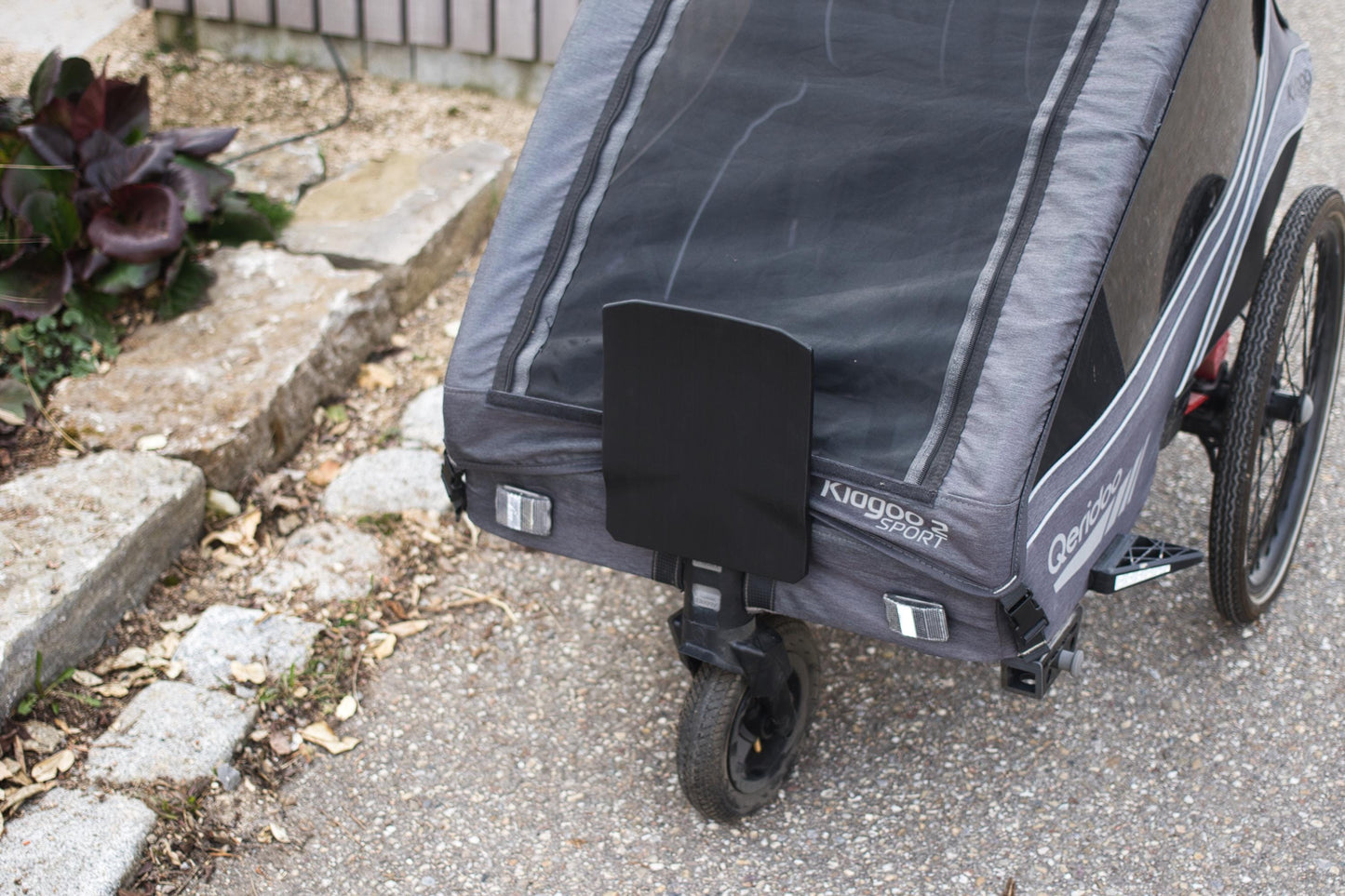 Qeridoo Kidgoo Spritzschutz – Detailaufnahme